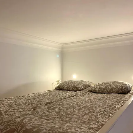Pink Gem, Kamppi Apartment *
